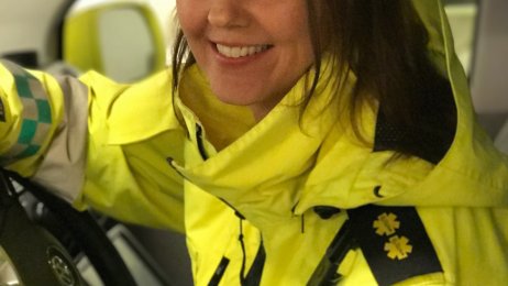Cecilie Merethe Øvrebotten Bilde av sykepleier og ambulansearbeider Cecilie Merethe Øvrebotten