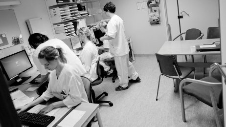 Sykepleiere på vaktrommet Sykepleiere på vaktrommet
