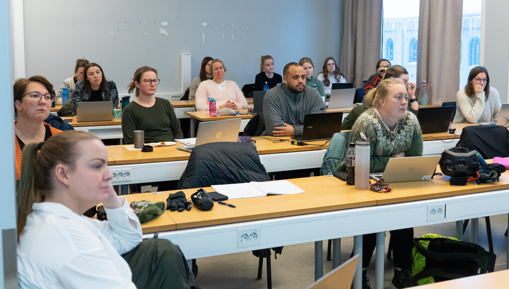 studenter ved videreutdanningen aldring og eldres helse bildet viser studenter ved videreutdannngen aldring og eldres helse