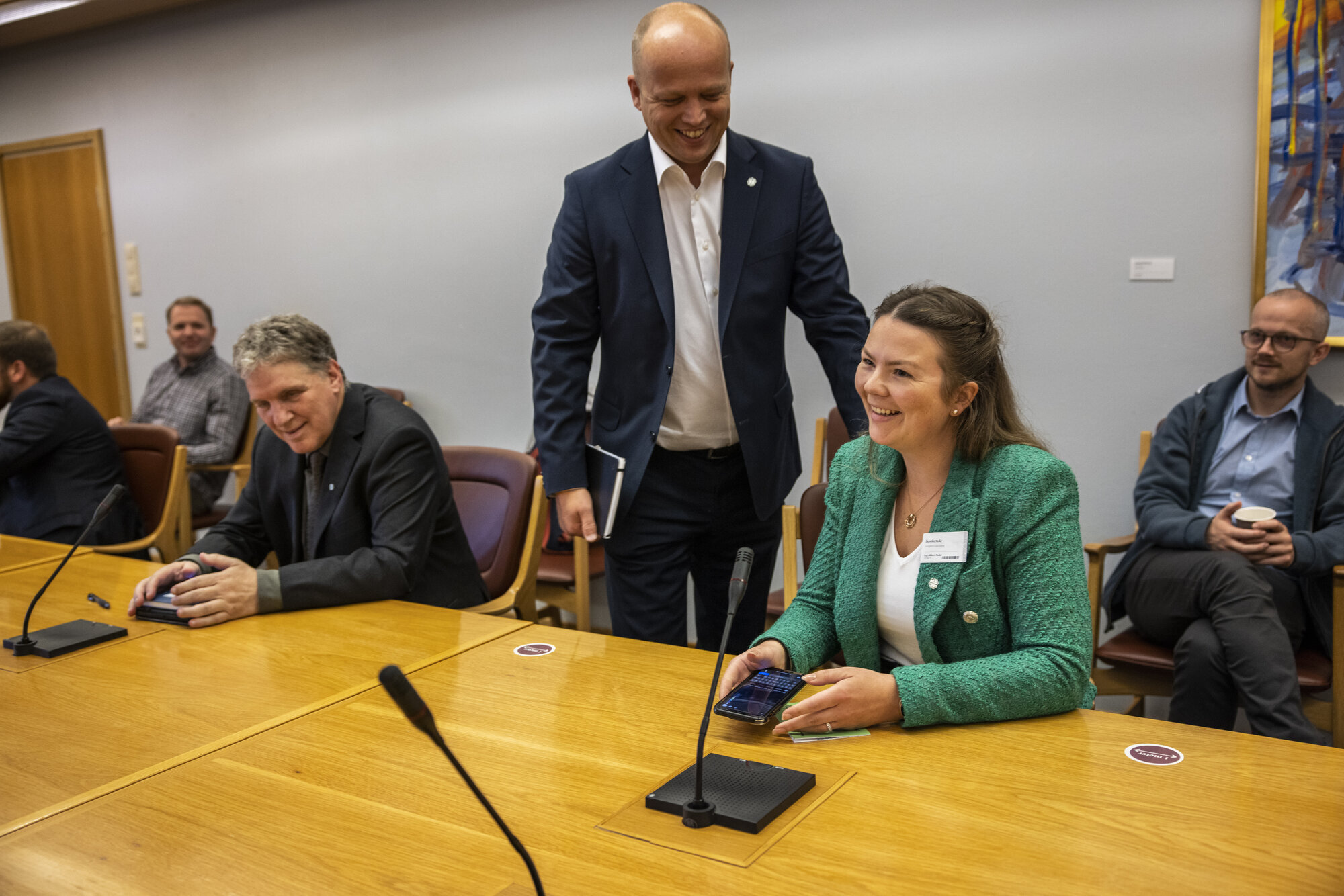 Bildet viser Trygve Slagsvold Vedum og Lisa Marie Ness Klungland.
