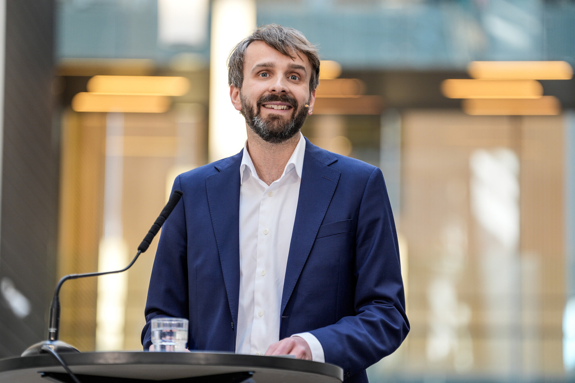 Bildet viser helseminister Jan Christian Vestre