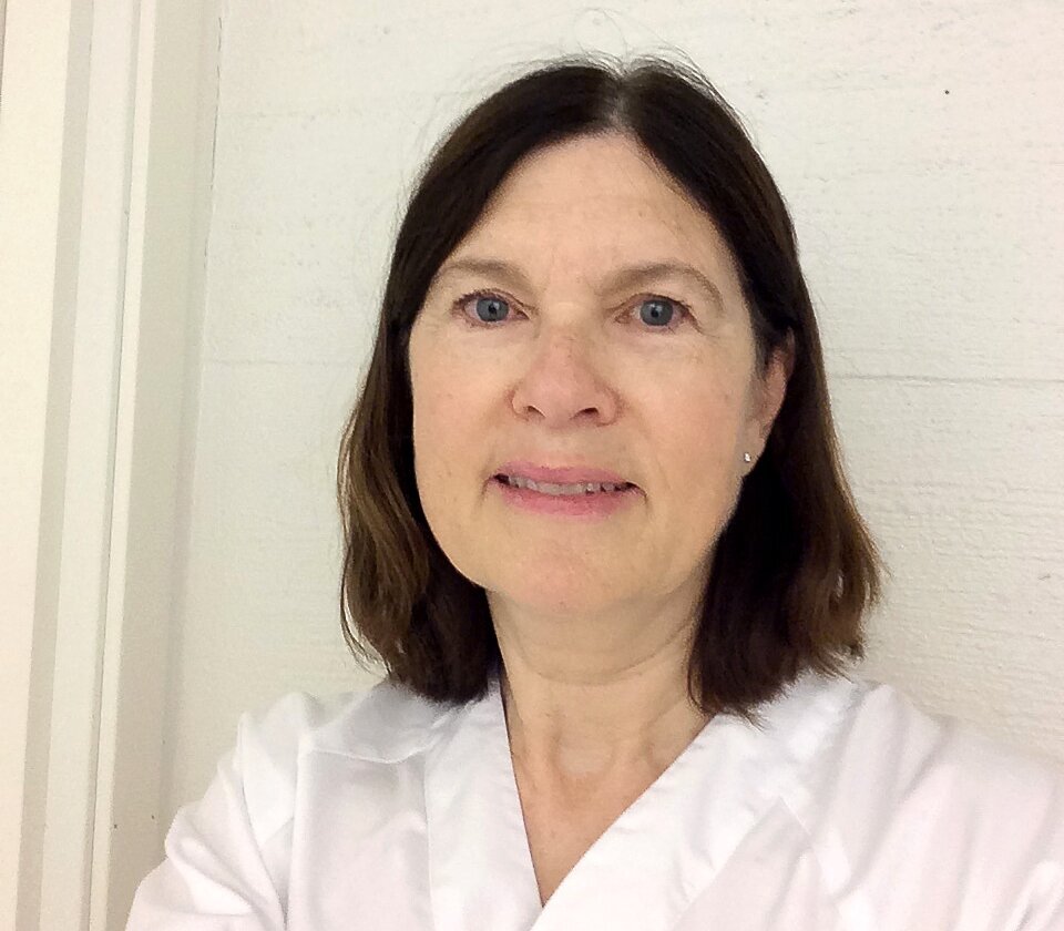 Liv Irene Eikefjord, sykepleier, hudpoliklinikken Rikshospitalet Bildet viser Liv Irene Eikefjord