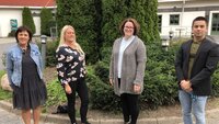Nyvalgte fylkesledere sammen med to av de saksøkte sykepleierne