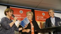 Helsedebatt 2015 Helsedebatt 2015 mellom Erna Solberg og Jonas Gahr Støre, ledet av daværende NSF-leder Eli Gunhild By