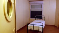 psykiatri Bildet viser en seng på et psykiatrisk sykehus