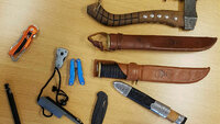 Våpen Kniver og andre håndvåpen