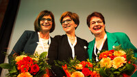 Solveig Bratseth, Eli Gunhild By og Karen Bjøro, gjenvalgte ledere i NSF Solveig Bratseth, Eli Gunhild By og Karen Bjøro, gjenvalgte ledere i NSF