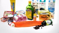 Matvarer som inneholder vitamin D Bildet viser matvarer som inneholder vitamin D, som melk, egg, smør, tran, fet fisk osv.